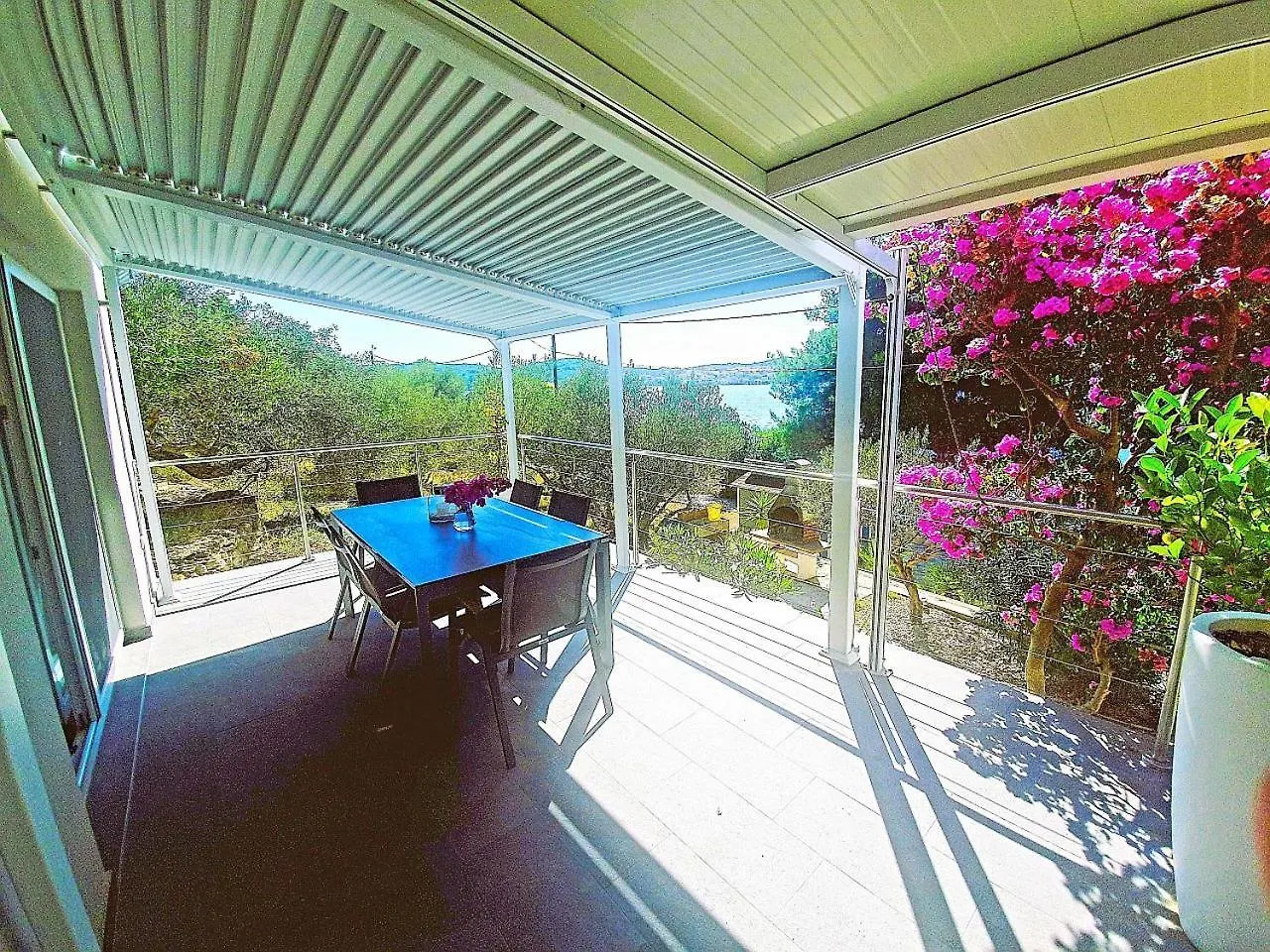Apartamento 1 Haus Linden Osljak